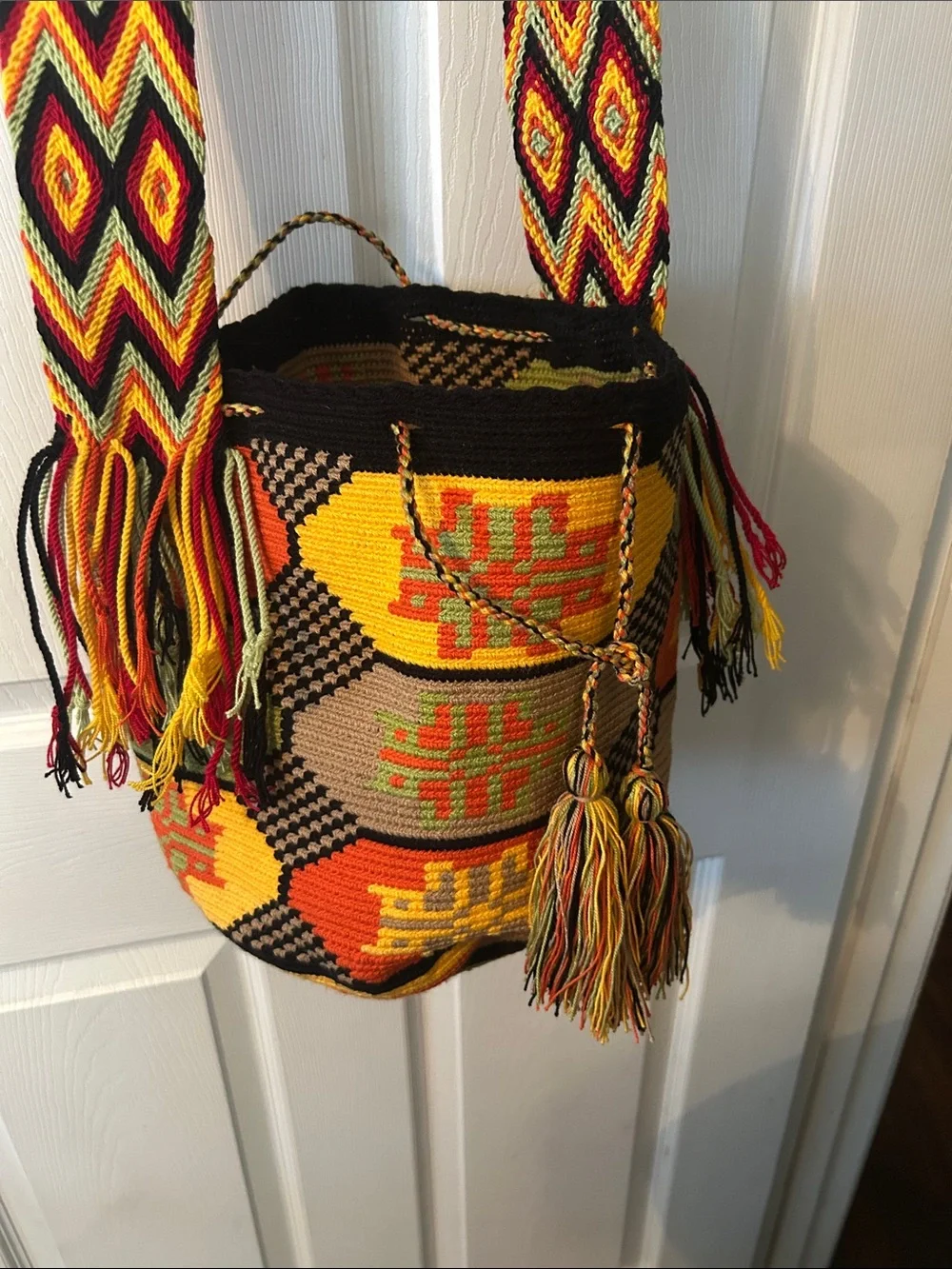 Handwoven Multicolor Crossbody Bag with Bold Geometric Pattern